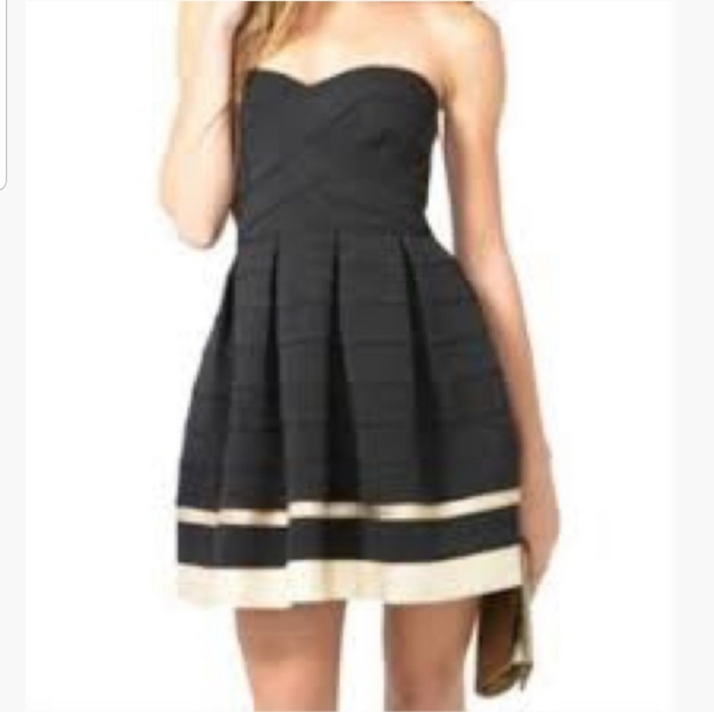 Sans Souci Strapless Cocktail dress size Large